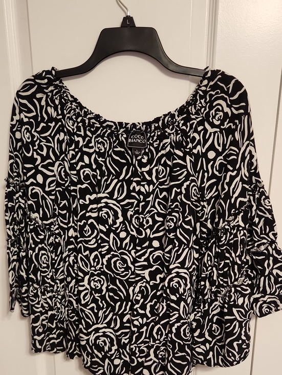 Coco Bianco Tops - Coco Bianco Black & White Floral Peasant Blouse